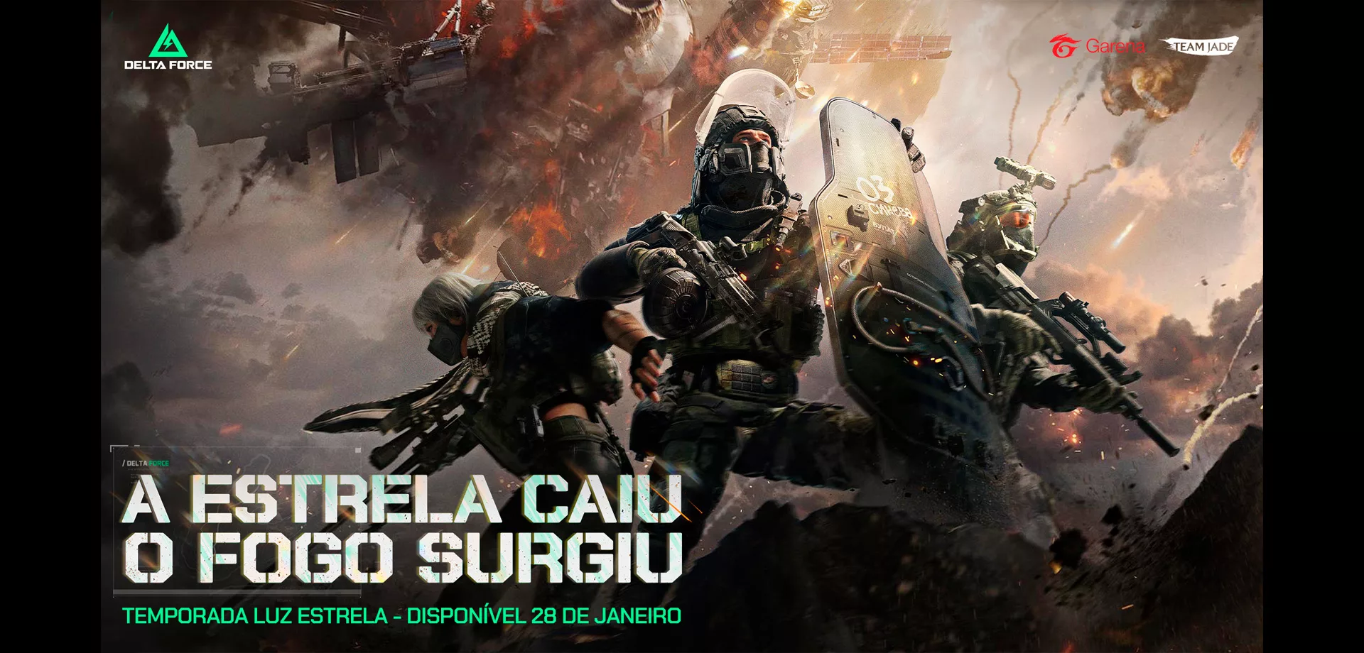 3 Operadores de Garena Delta Force Olhando para o céu, vendo escombros caindo.